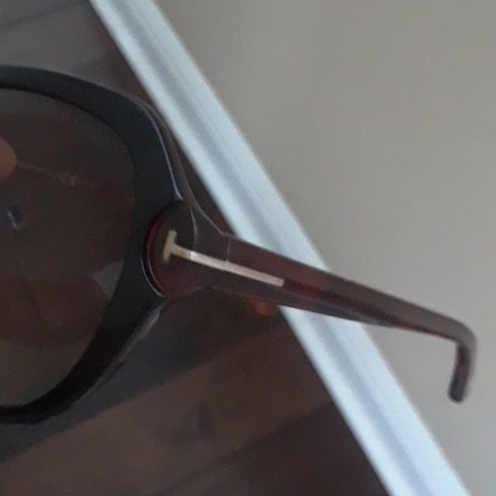 TOM FORD..VALENTINA SUNGLASSES - Picture 9 of 9